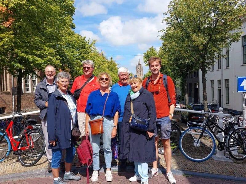 Guide and group in Delft